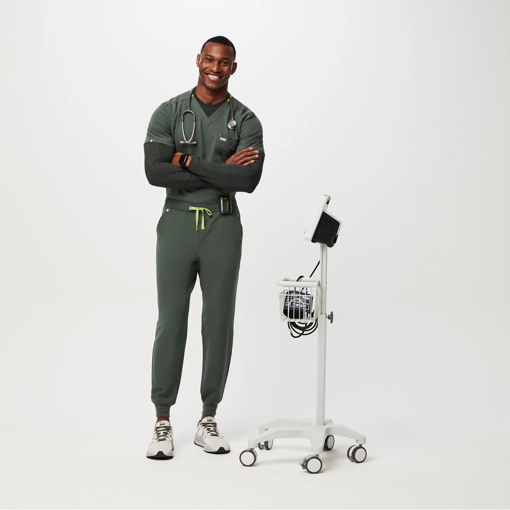 FIGS Tansen jogger scrub pant